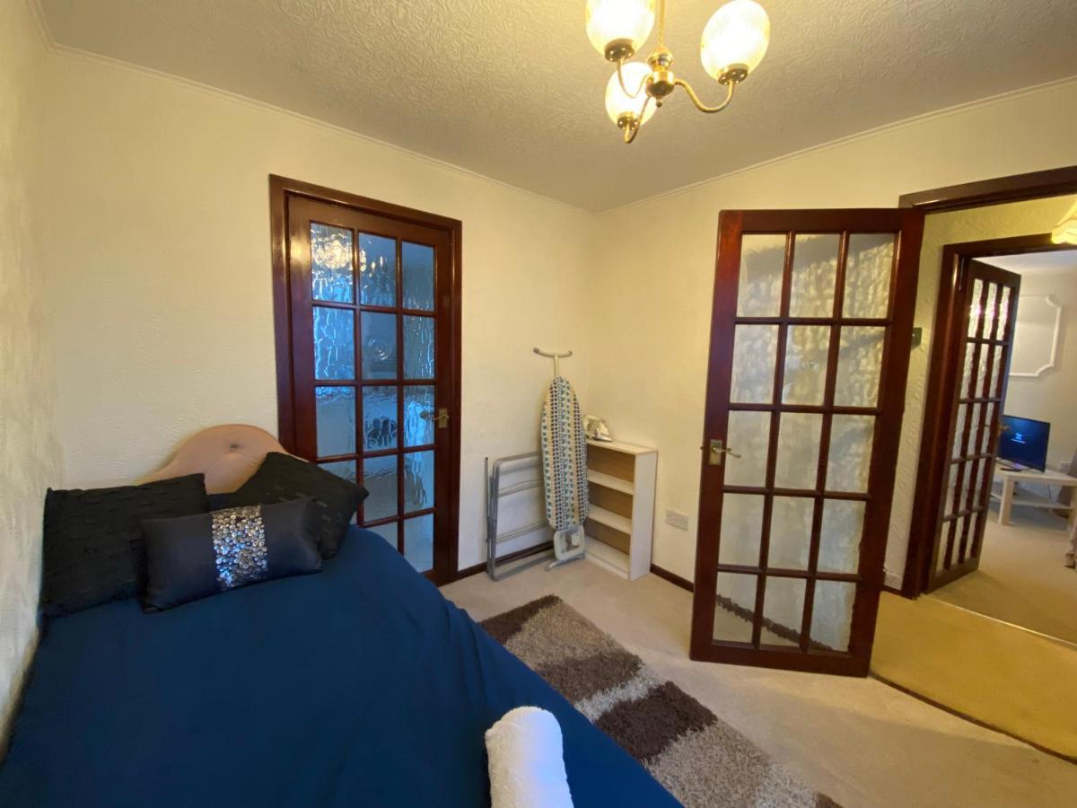 Serene 4Br In Harborne Close To Qe Hospital, Harborne Centre Бирмингем Экстерьер фото