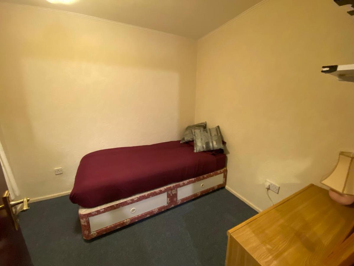 Serene 4Br In Harborne Close To Qe Hospital, Harborne Centre Бирмингем Экстерьер фото