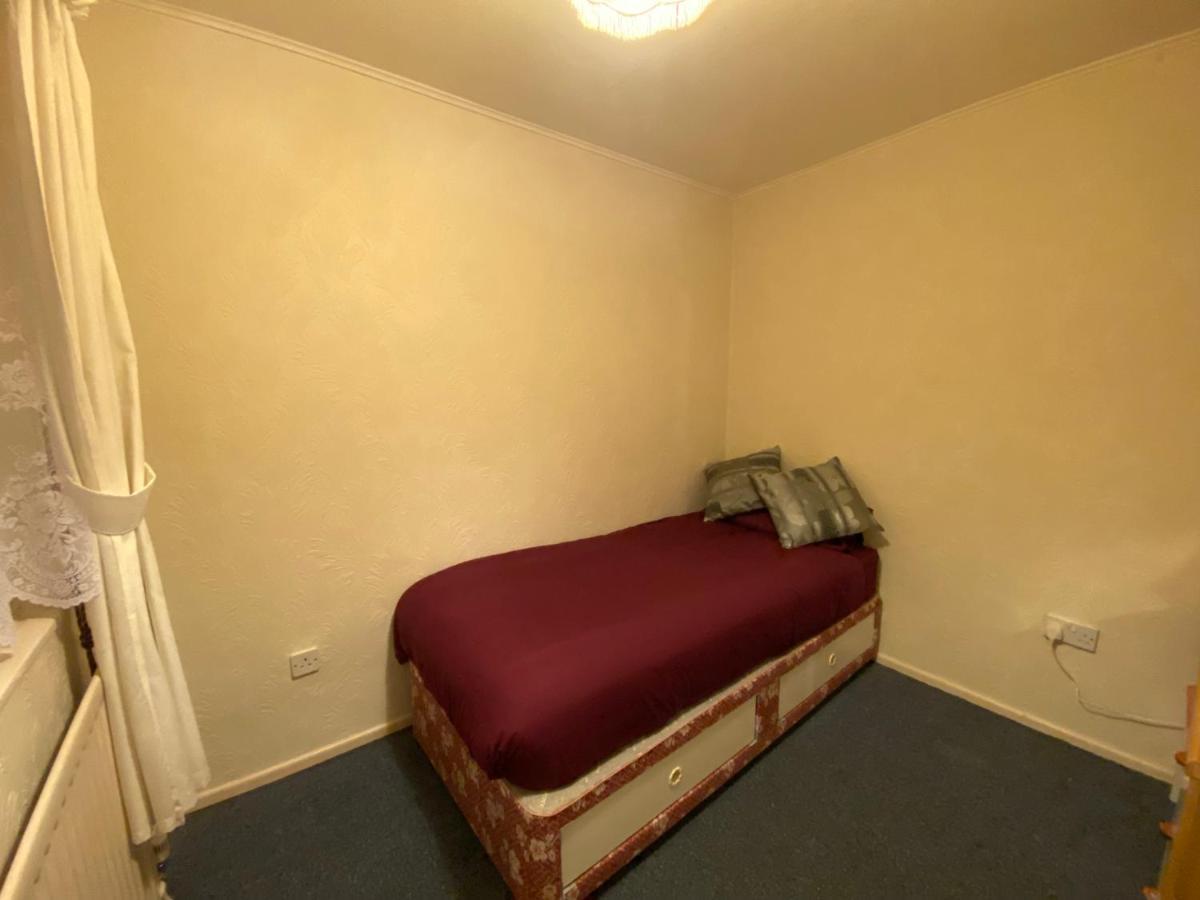 Serene 4Br In Harborne Close To Qe Hospital, Harborne Centre Бирмингем Экстерьер фото
