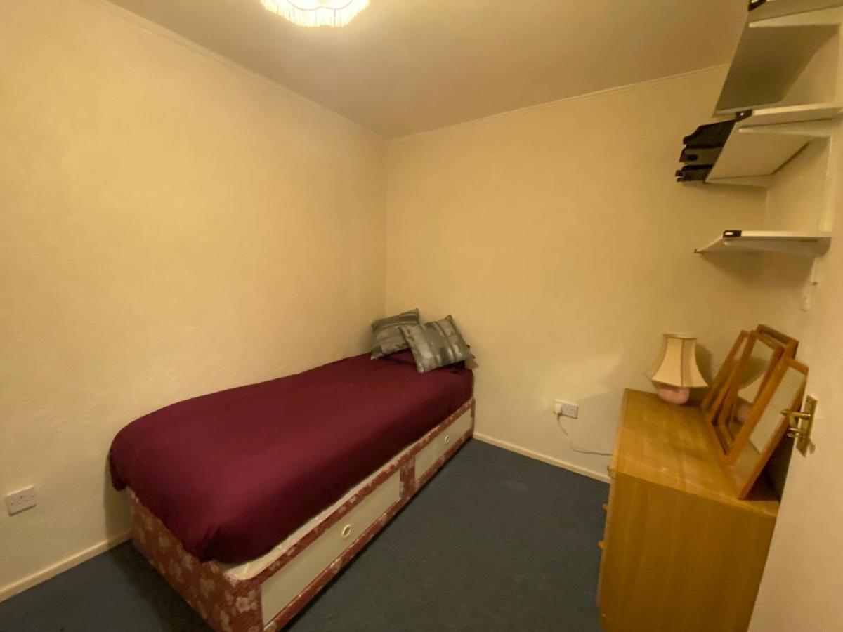 Serene 4Br In Harborne Close To Qe Hospital, Harborne Centre Бирмингем Экстерьер фото